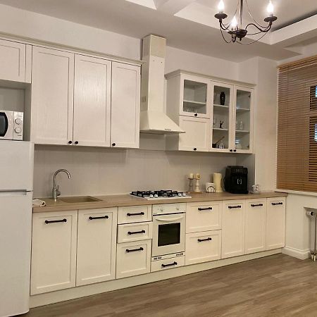 Bright Apartment Gomel Esterno foto