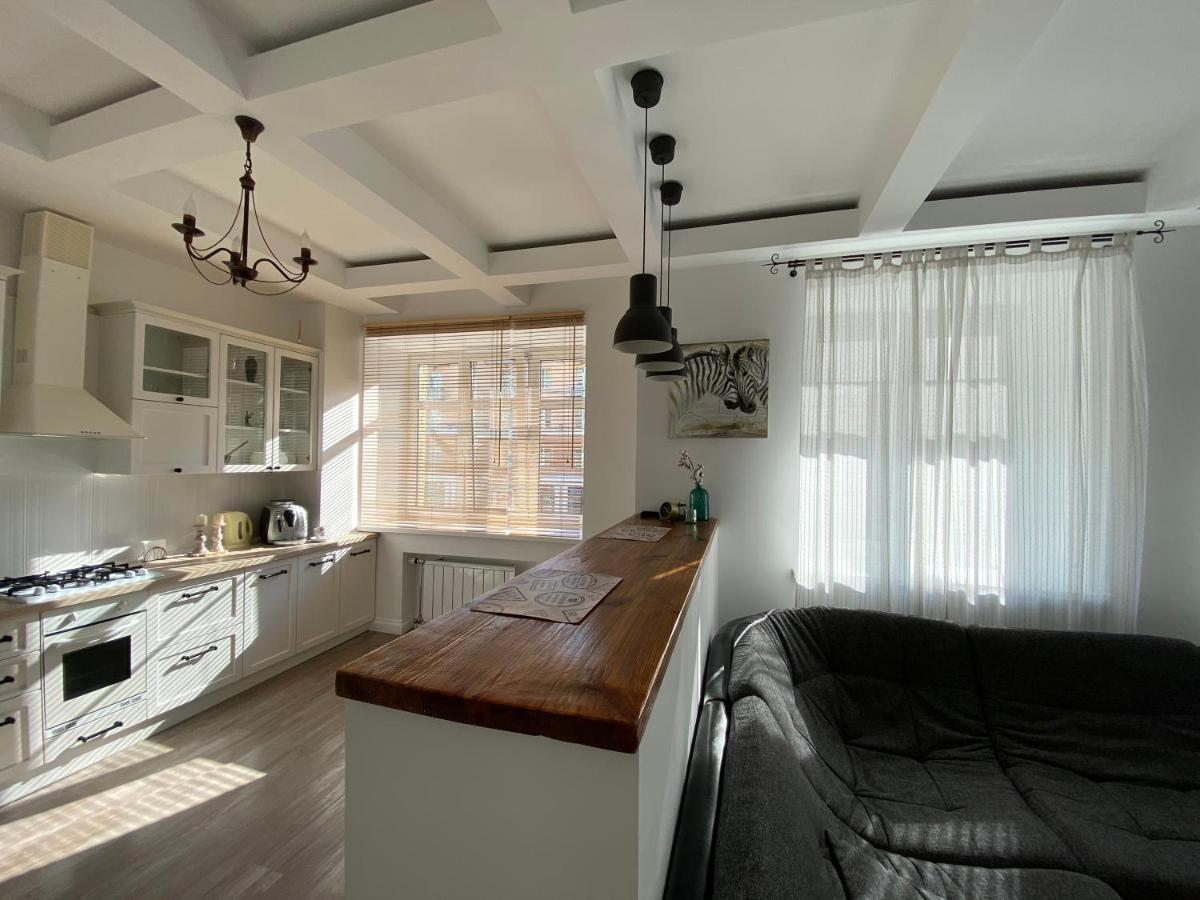 Bright Apartment Gomel Esterno foto