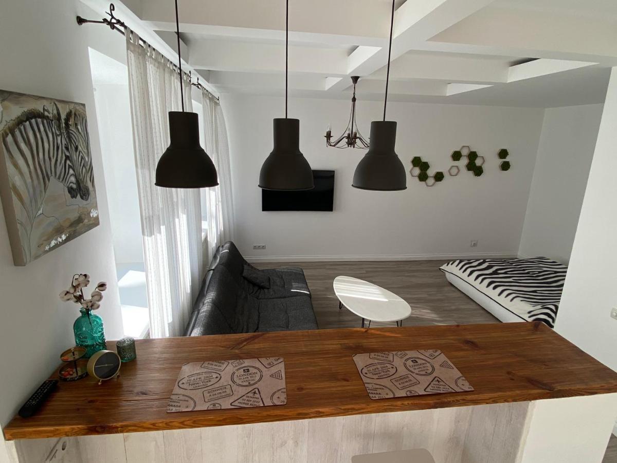 Bright Apartment Gomel Esterno foto