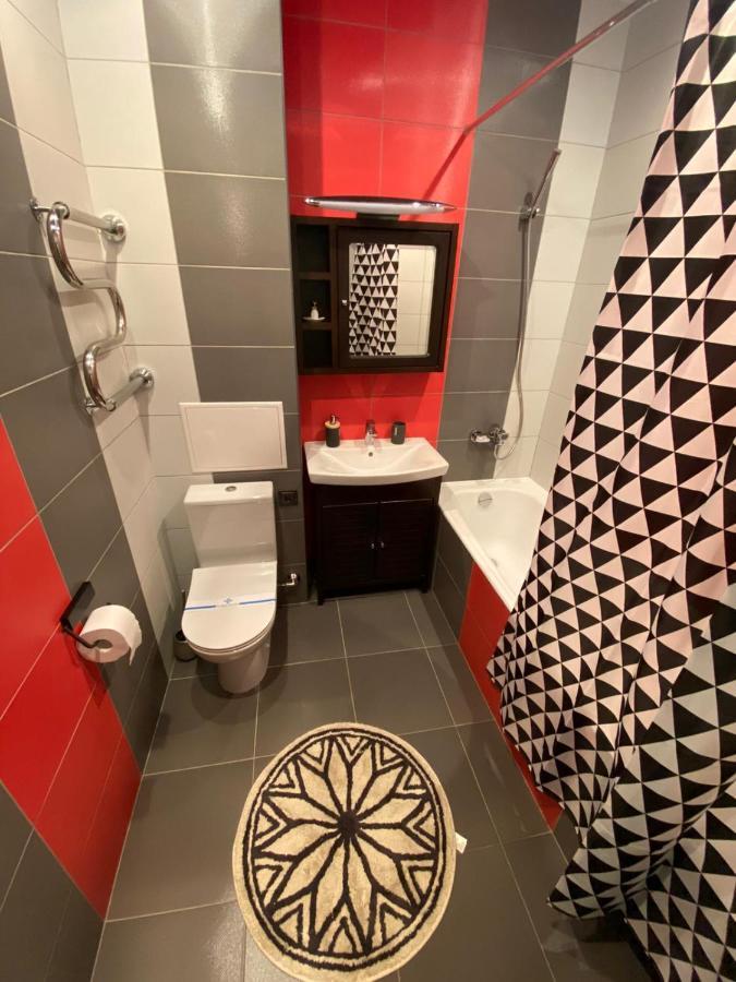 Bright Apartment Gomel Esterno foto